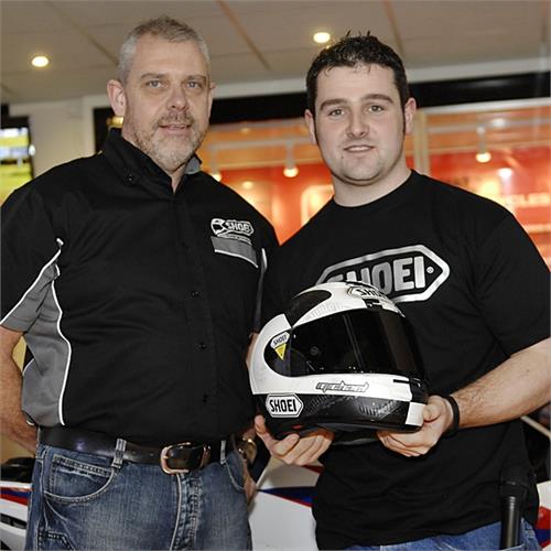 michael dunlop shoei helmet DUNLOP MOVES FORWARD WITH SHOEI